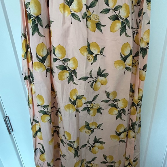 Moodie Limoncello Dress - Picture 4 of 6